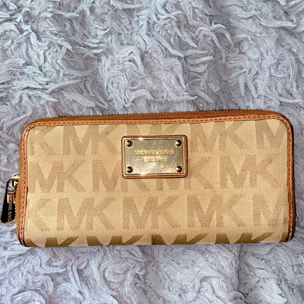 MICHAEL KORS Jet Set Travel Wallet